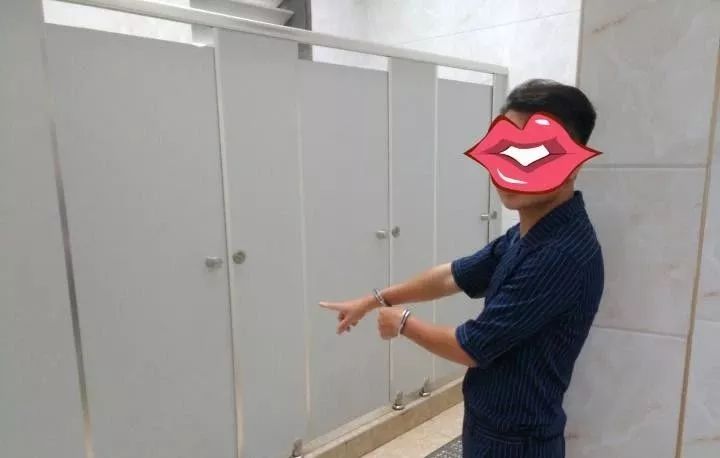 禽兽变态男在女厕所偷窥女性隐私被龙腾所民警抓获