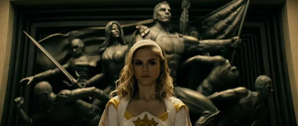 女主叫安妮,超能力者,代号"星光",最大的梦想是成为一个超级英雄.