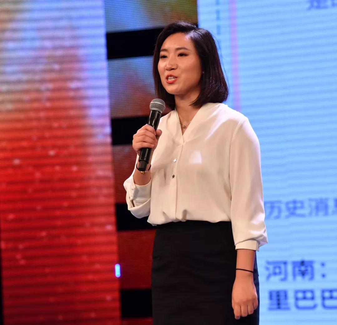 郑州人民广播电台王妍斐演讲《马云点赞的一群人》▲郑州晚报石闯