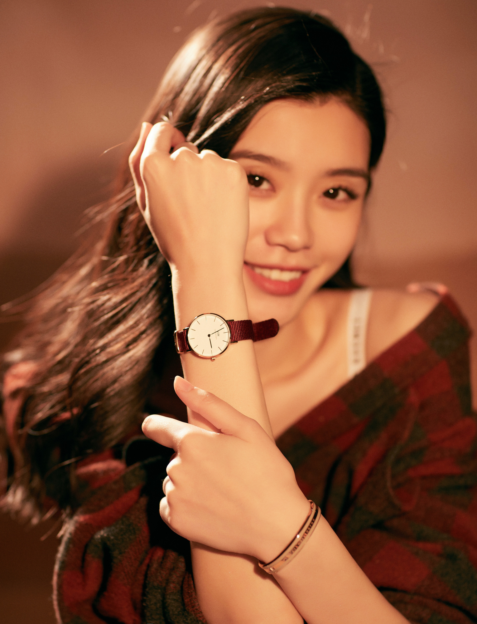 女人为了美有多拼命变成精致女生不光会穿搭上手表让你更时髦