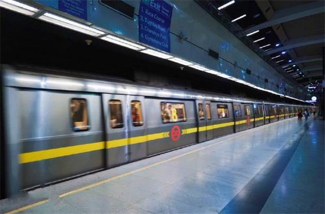 原创印度地铁长啥样?中国游客:干净,有秩序,富有科技感!