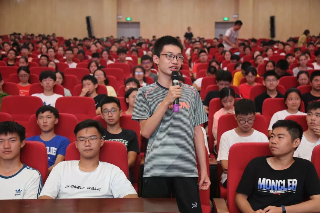 军训时光与你一起走过苏大附中2019级高一新生军训日志二