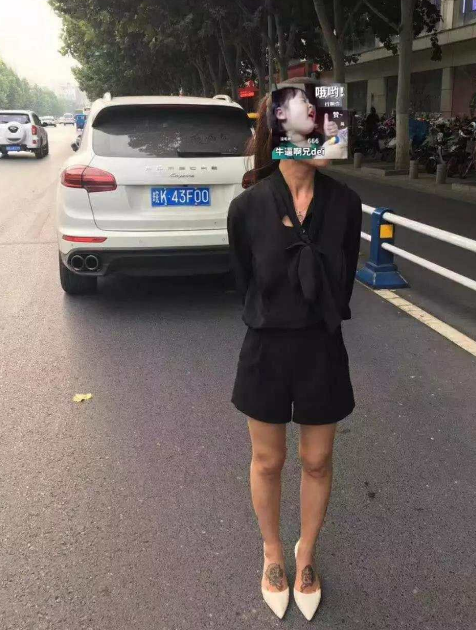 重庆保时捷女司机李月图片