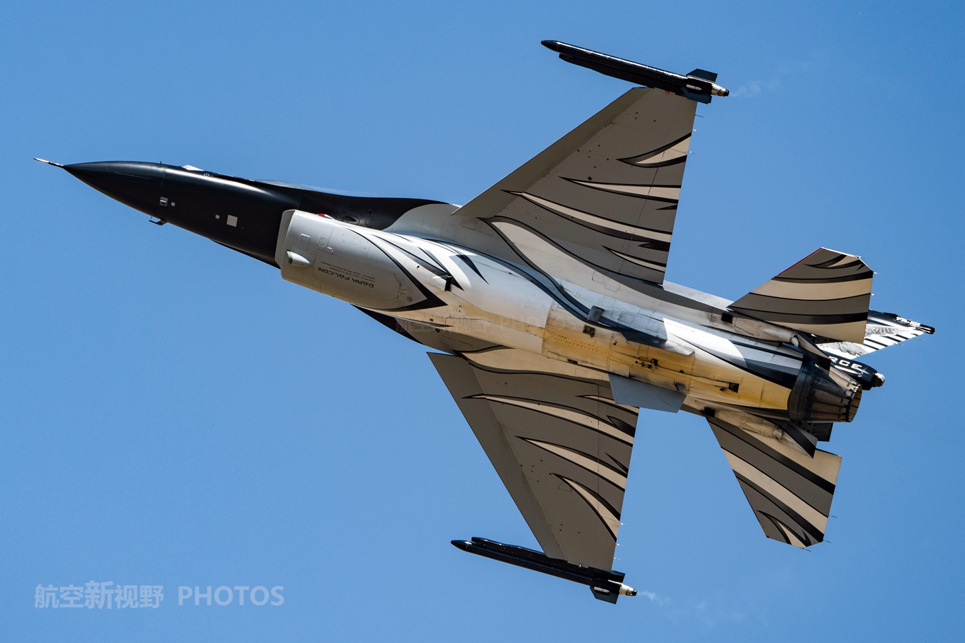 比利时,丹麦,挪威和荷兰当时装备的f-104之类的战斗机,根本无法应对