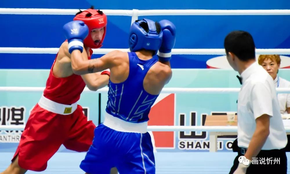 二青会拳击赛精彩瞬间俱乐部组裁判风采