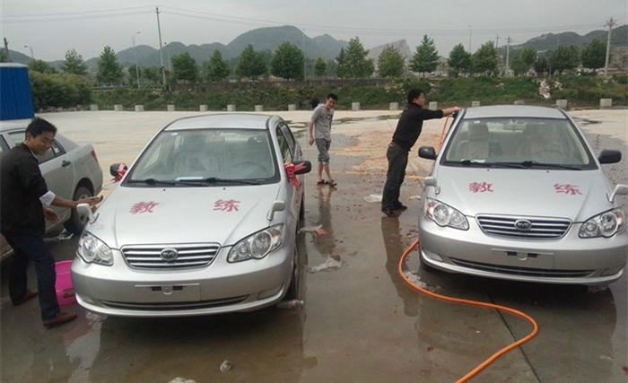 比亚迪经典f3新推国六版本,三万块买的可不止是情怀_搜狐汽车_搜狐网