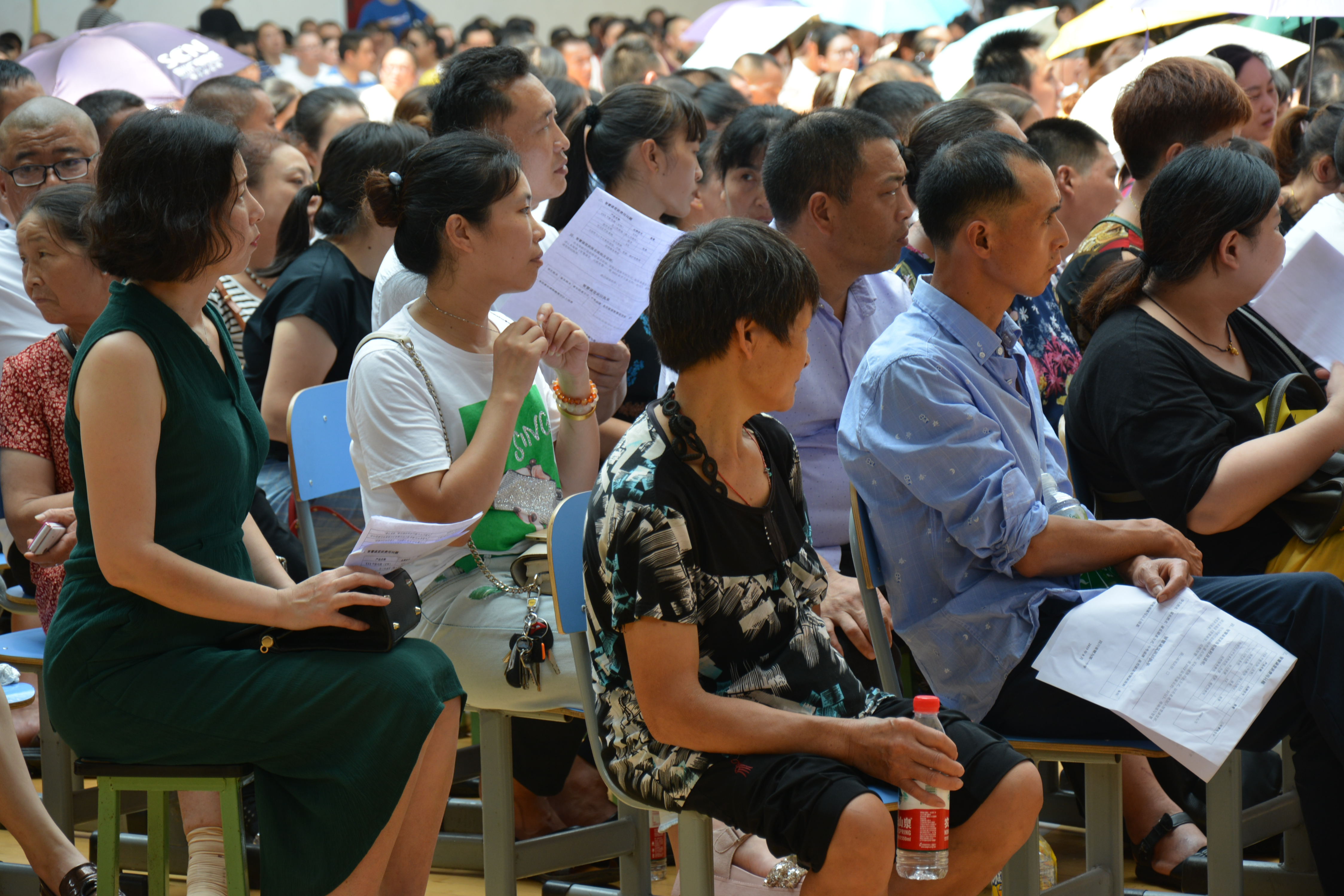 犍为一中召开高一学生家长会