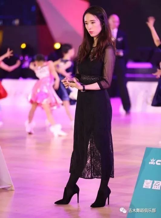 现任黑池职业星级评审及黑池大考官陈思媛她带着拉丁网红余晏孜来了她