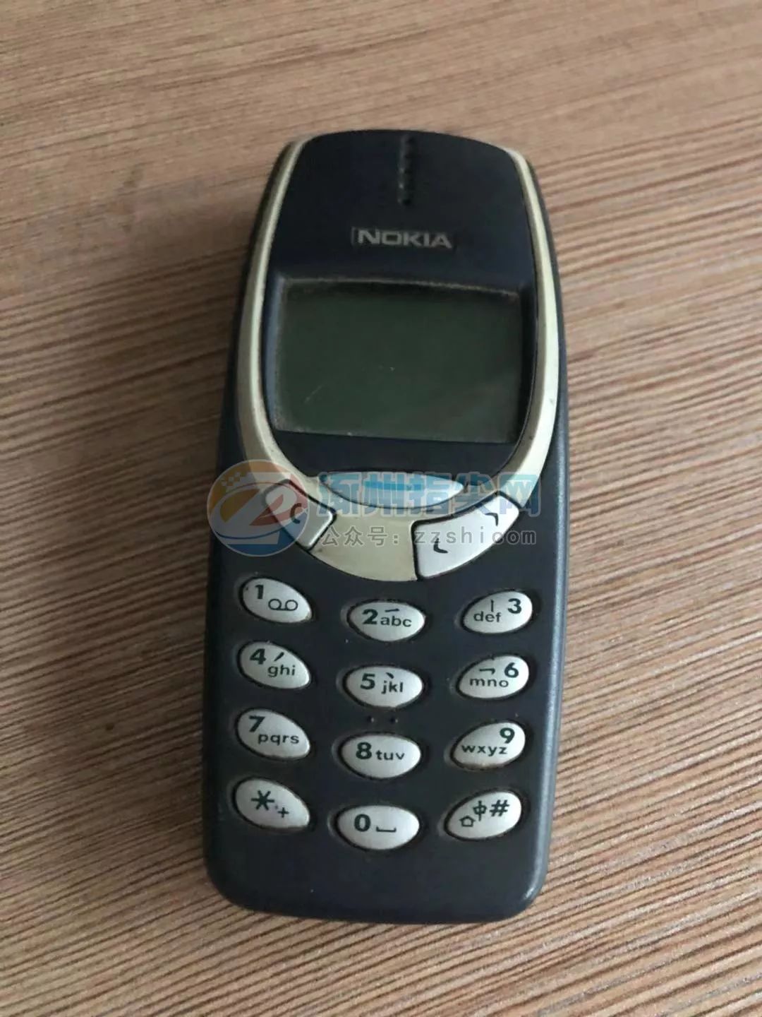 网友翻出10年前旧手机却发现这样一件事