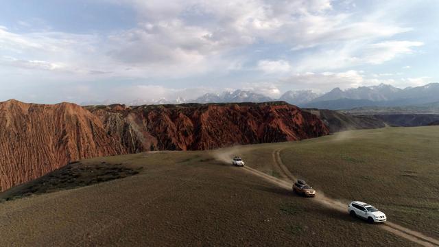电影飞驰人生的拍摄地安集海大峡谷
