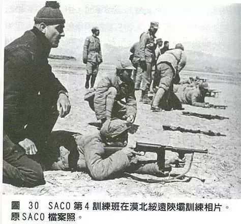 中国军队手中的ud m42冲锋枪德制埃尔马emp冲锋枪所以,在抗战初期中国