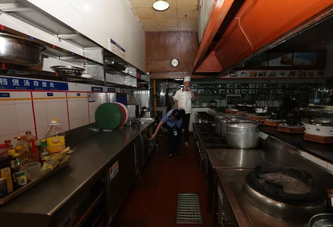 重磅紫微永康宾馆康廷云溪间等全民关注的大型餐饮单位后厨来了