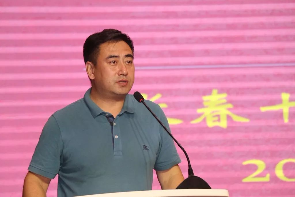 十一高兴华61敬师习道薪火相传