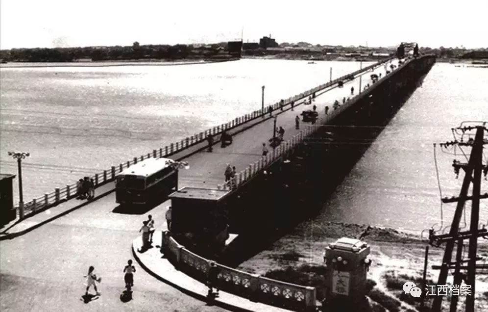 珍贵照片曝光揭秘南昌八一大桥的前世今生
