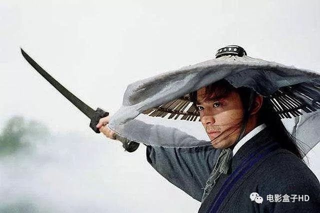 许多观众也是凭这部戏喜欢上他的,归海一刀忧郁的性格和冷酷的表情是