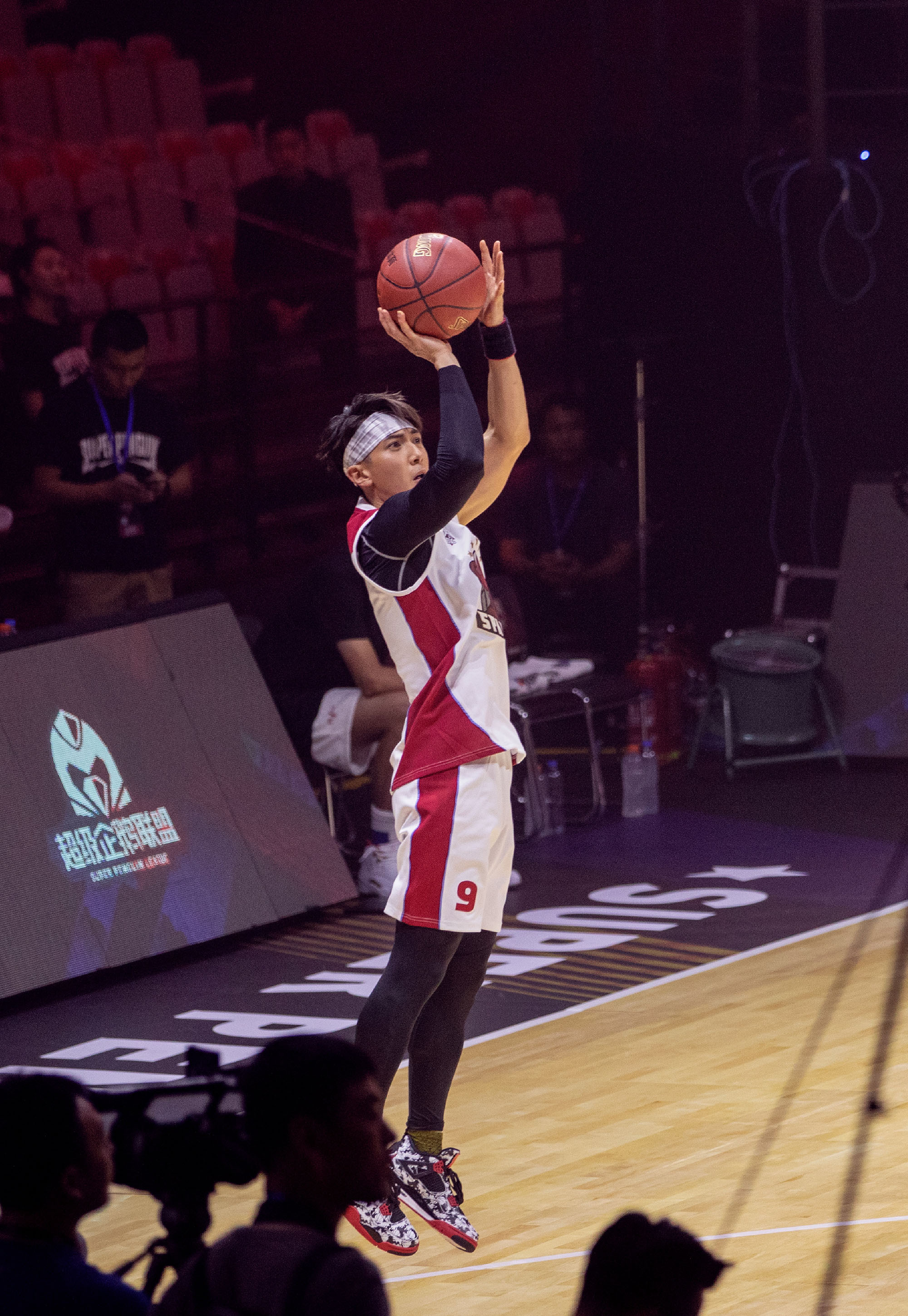 吴尊《super3星斗场》决战收官 敢拼为热爱加冕_篮球