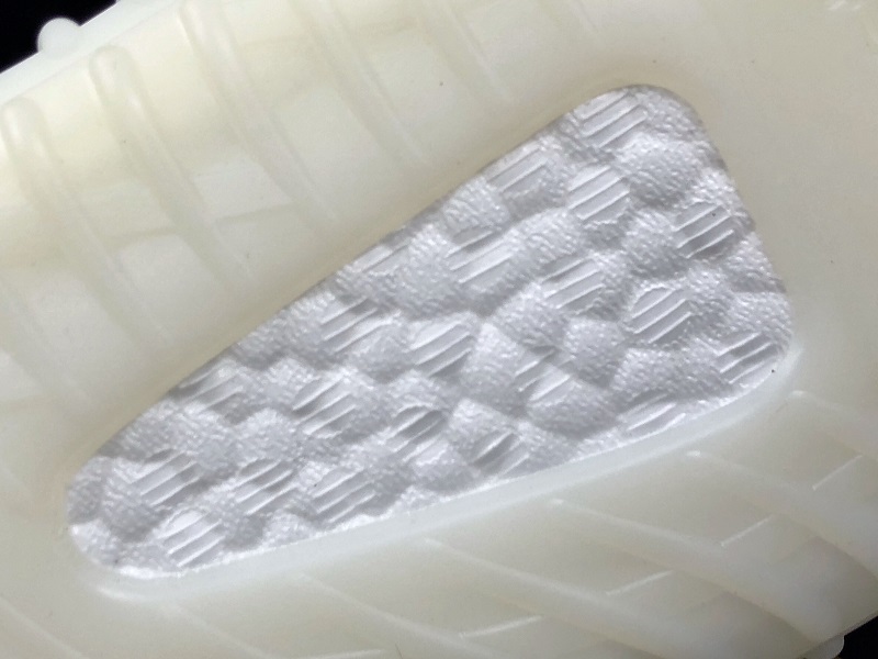 莆田|椰子350V2白色满天星真假OG版对比