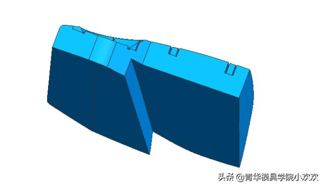 6 为了防止斜顶倾斜,斜顶设计挂台,由于斜顶大,设计燕尾槽导向, 如下