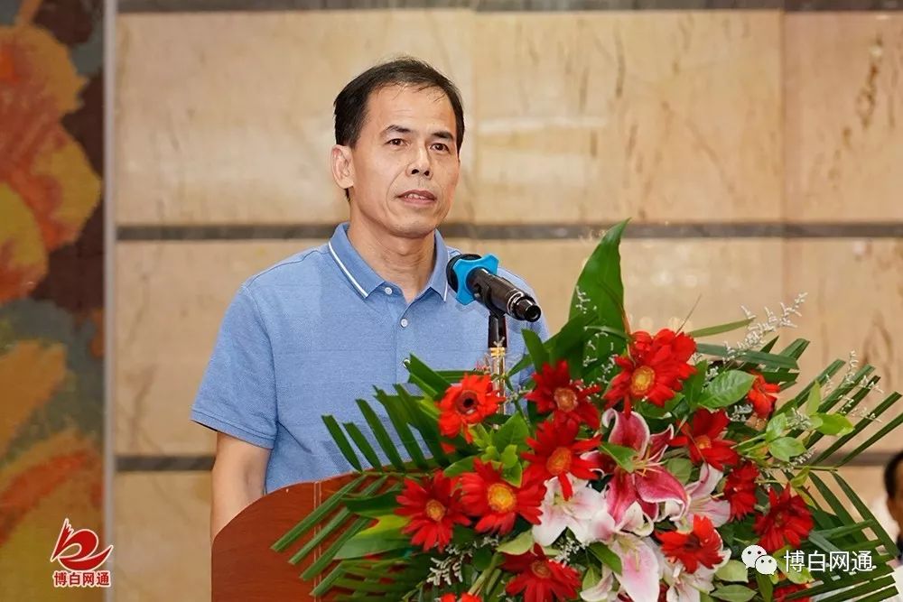 市委副书记庞汉生讲话▲宝中宝集团董事长庞旺为奖学大会致辞大会上