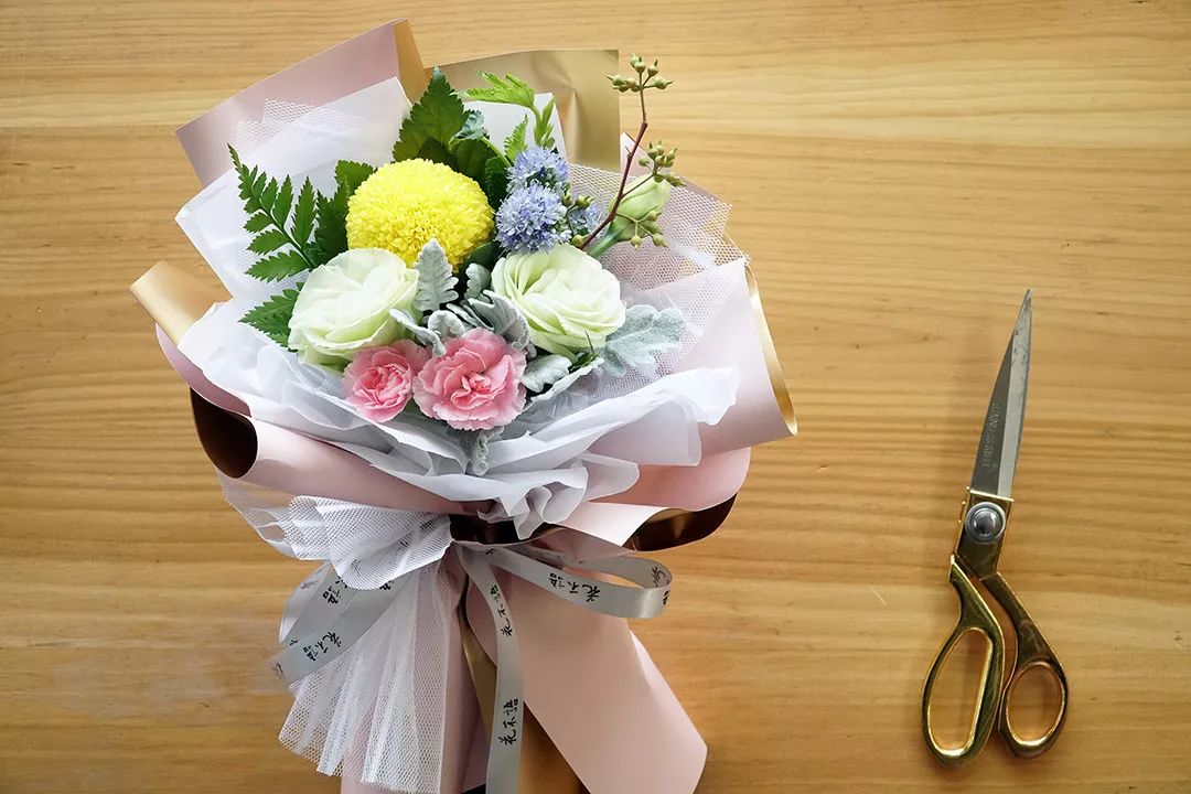 花不语小教程 | 一起学做教师节迷你小花束