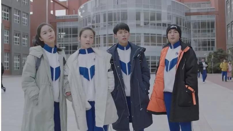 《小欢喜》幕后花絮:方一凡给乔英子取暖,两人戏外比剧里更甜