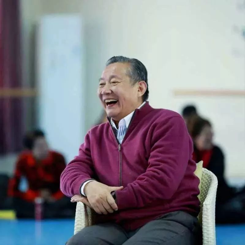 听舞林泰斗潘志涛教授讲述舞蹈老师能给孩子带来什么