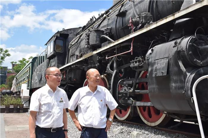 黔桂铁路,从历史走来,"旧貌换新颜"_黄佑铭