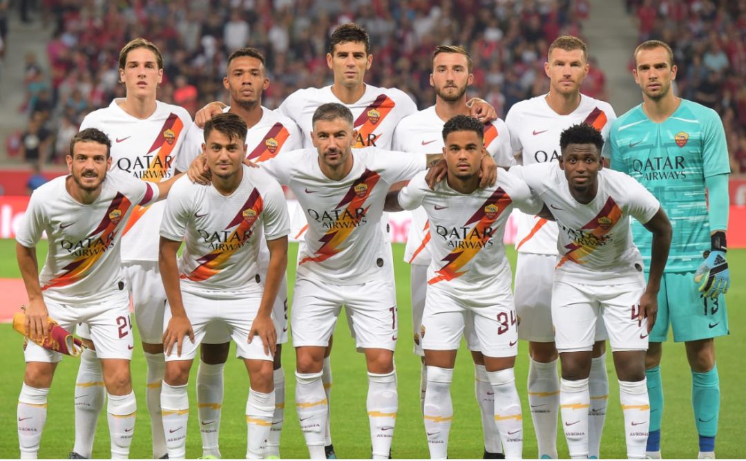 罗马新赛季换双冠主帅