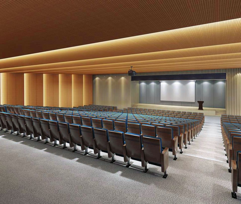 稳重舒适的行政报告厅行政报告厅以暖黄色调为主,搭配木色的吊顶和