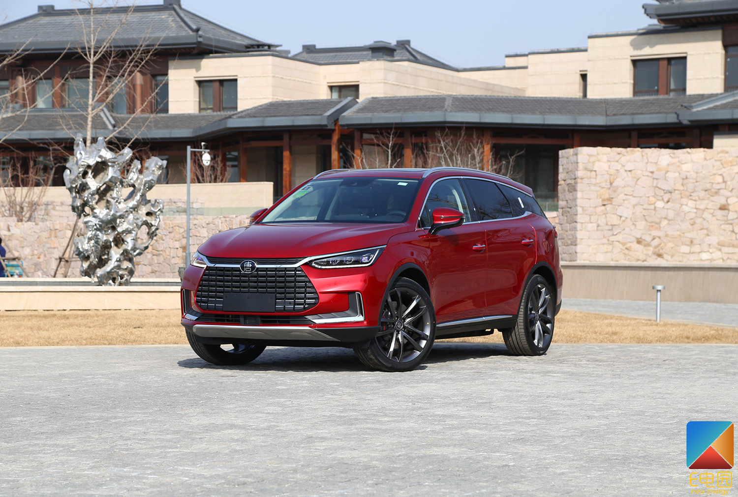 2020年上市蔚来es3目标锁定比亚迪唐ev