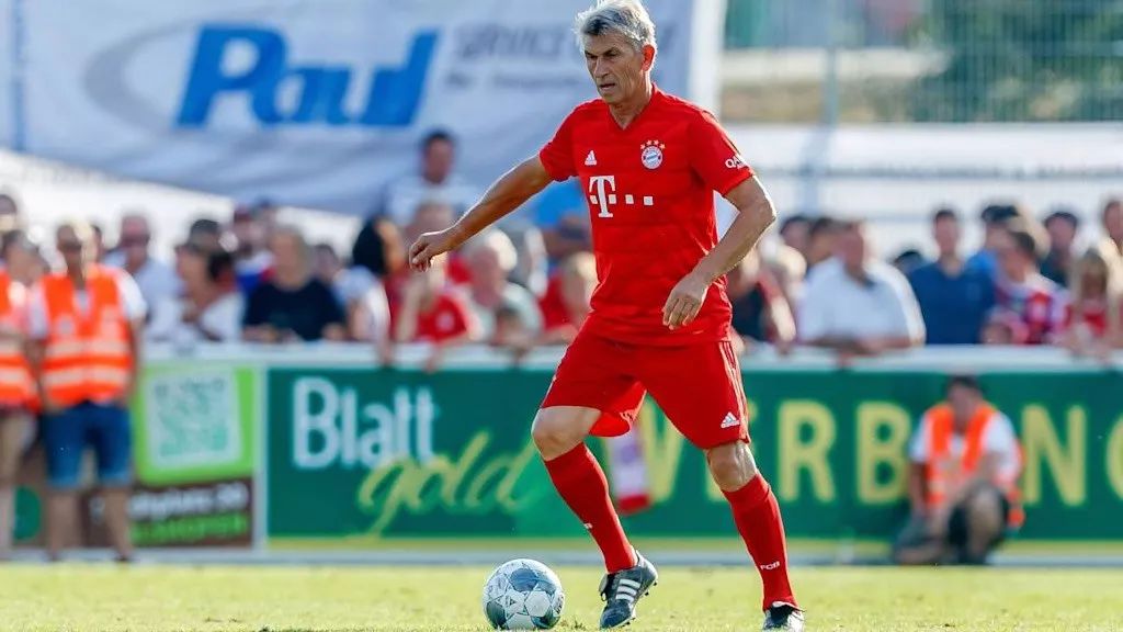 131拜仁三新援齐进处子球他喜极而泣