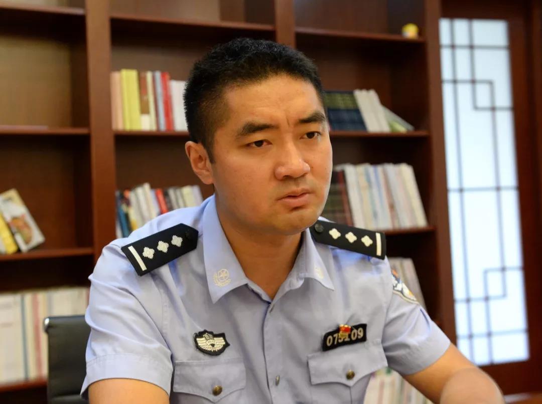 李科民警图片