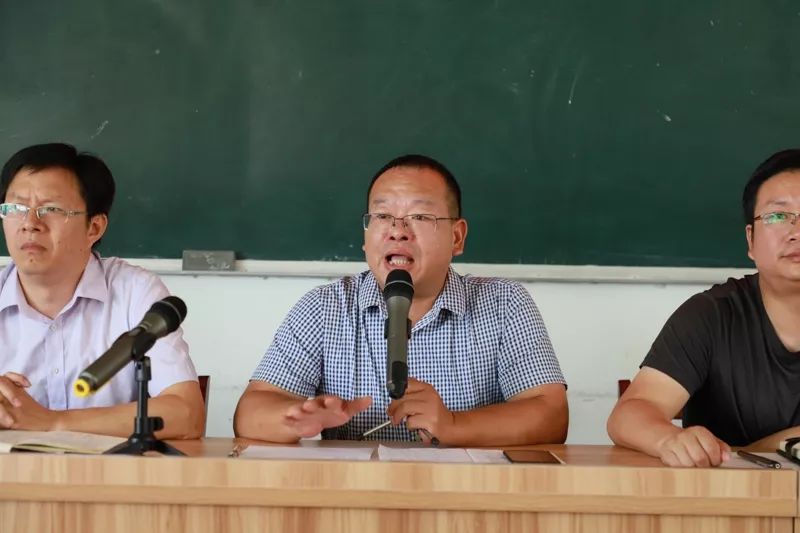 灵江中学举行2019暑期师德培训暨高效课堂与教学常规管理研修学习