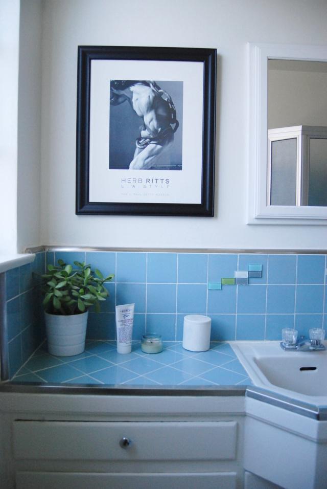 卫生间贴墙砖,现在流行"贴一半",漂亮又省钱