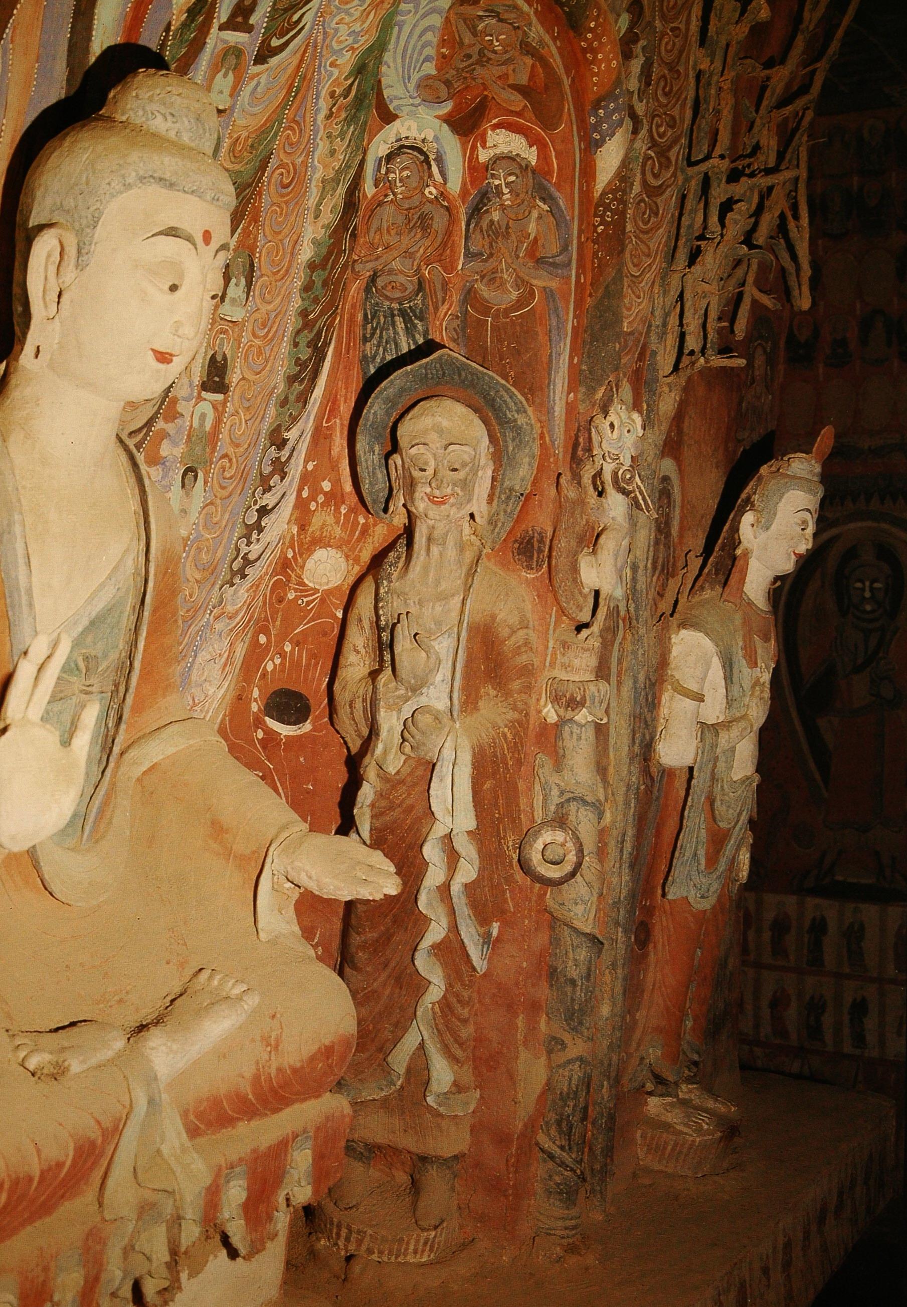 敦煌石窟北周428窟1中心柱绘塑窟顶纹样装饰丰富高清大图