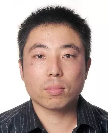 山晚早新闻丨山西这16名刑拘人员在逃醉酒男子列车上猥亵女生被拍下后