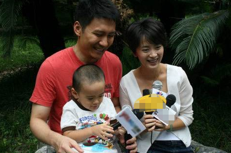 她曾经名气不输徐静蕾,却嫁给了小演员,如今和老公非常的恩爱_谢润