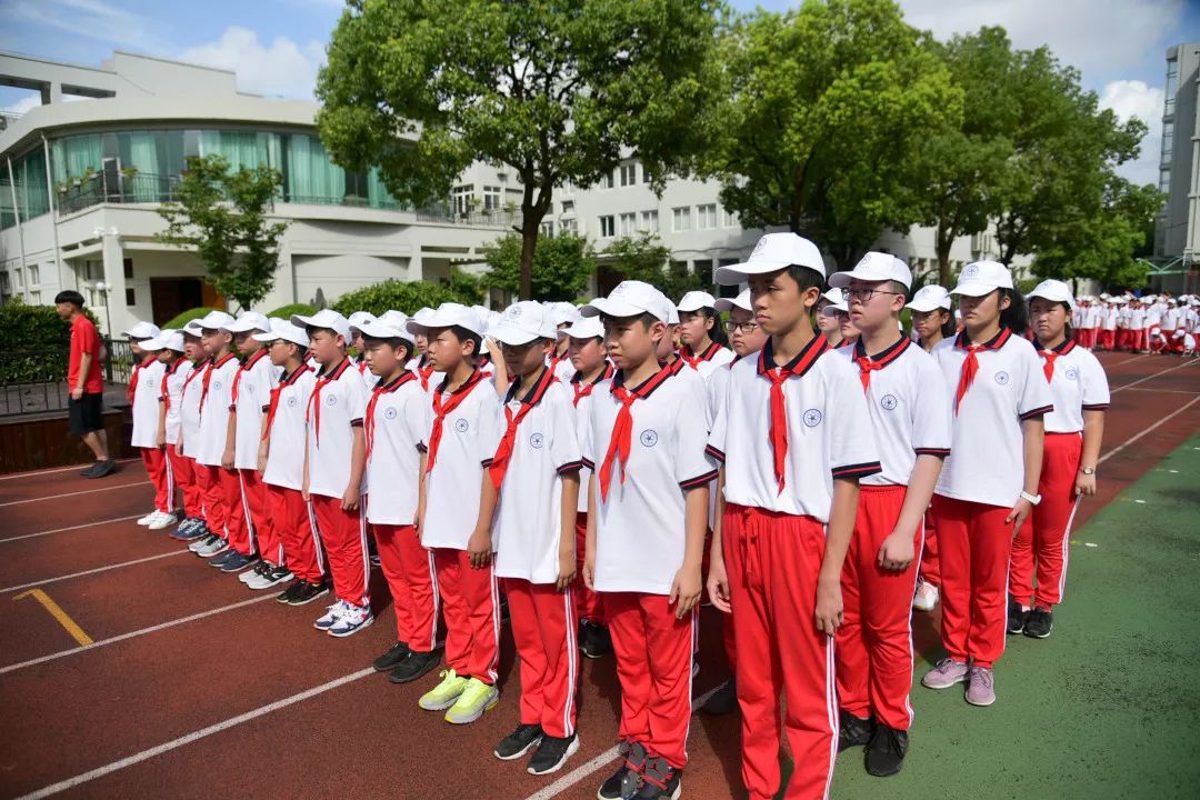 品牌特色爱我建实筑梦国防上海市建平实验中学2019年预备年级国防教育