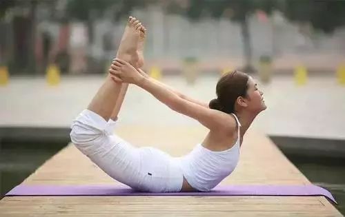 不是胖了,而是经络不通!用瑜伽这样拉伸!