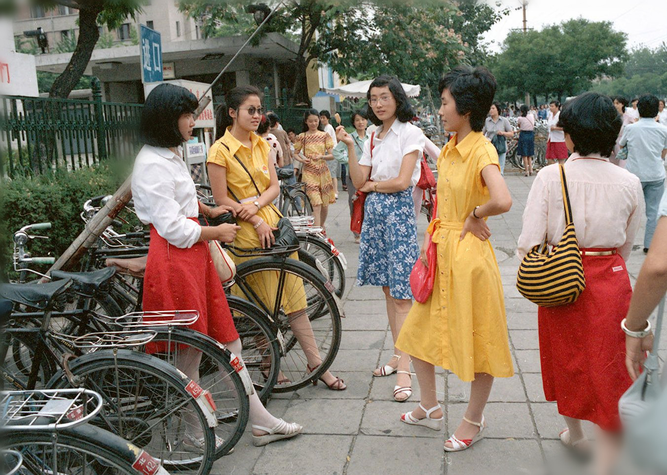 实拍中国80年代走在时尚前端的女神