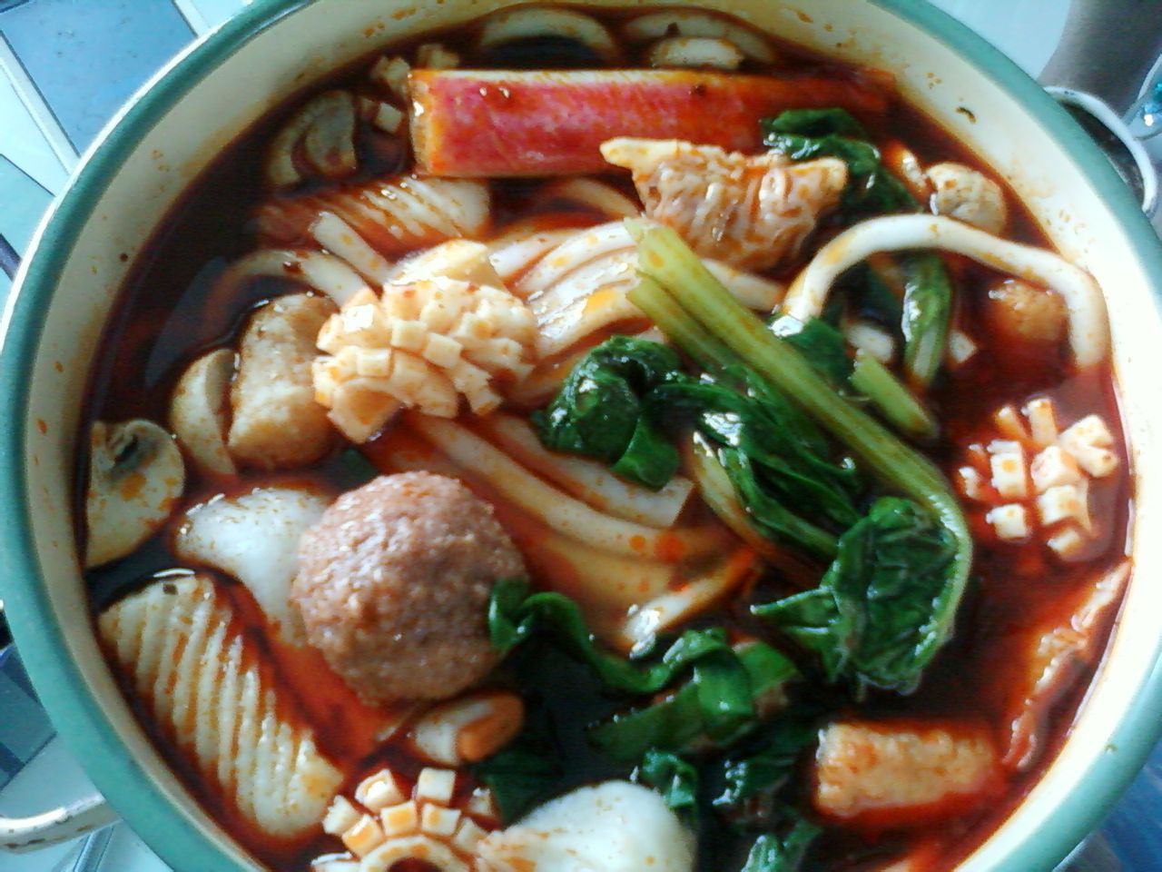 麻辣烫原属于四川的一种特色小吃,自从走出四川以来,一直火遍至今,是