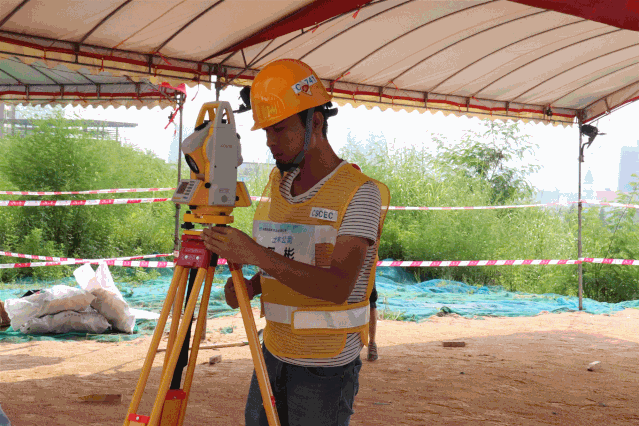 团体第一,6个大赛贡献奖,5个工种第一,这支队伍c位出道_产业化