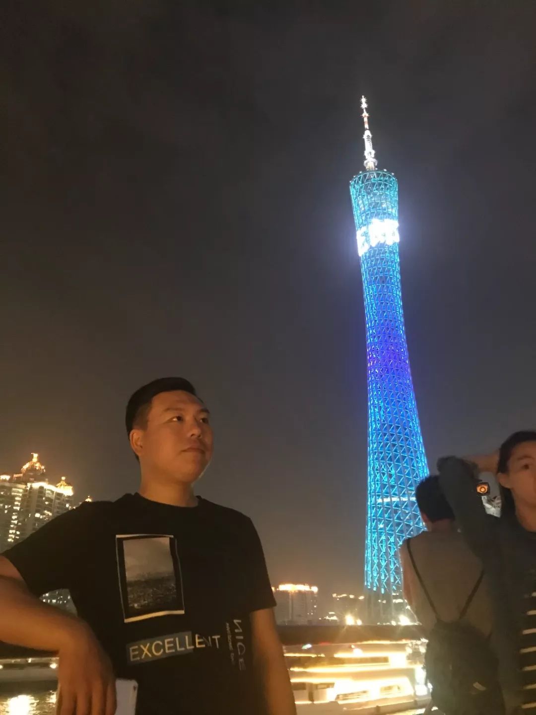 交友| 这位帅哥年少有为,27岁有房有车,择偶标准却是._郑先生