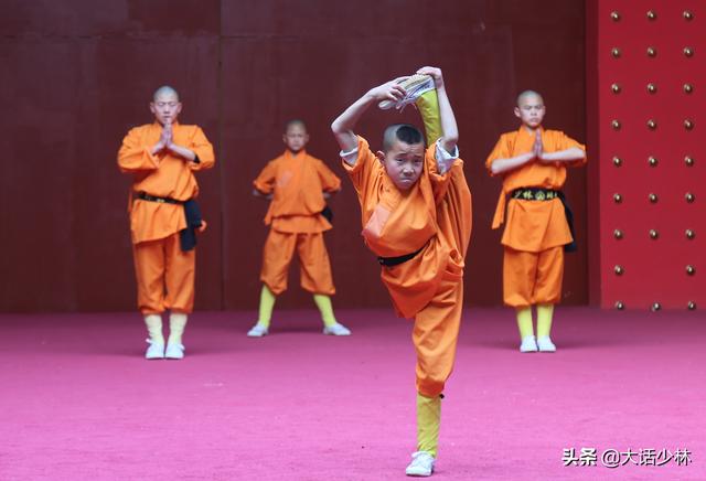 站桩练了几年没长进看看头歪了没