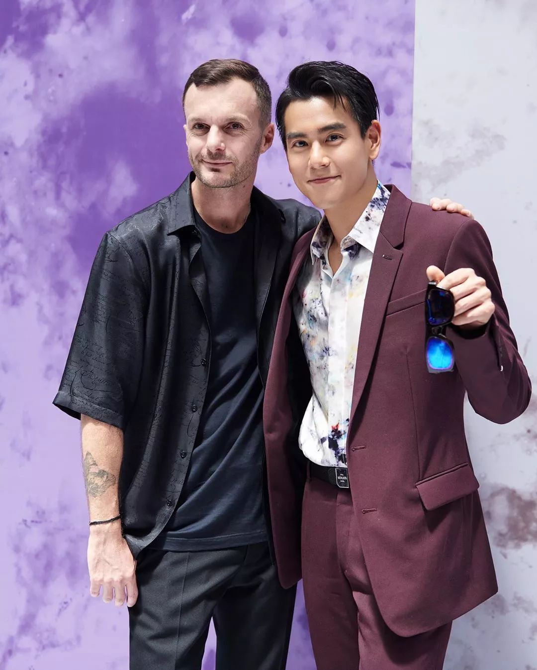 berluti2020春夏男装发布会却成了彭于晏和李敏镐颜值比拼的舞台