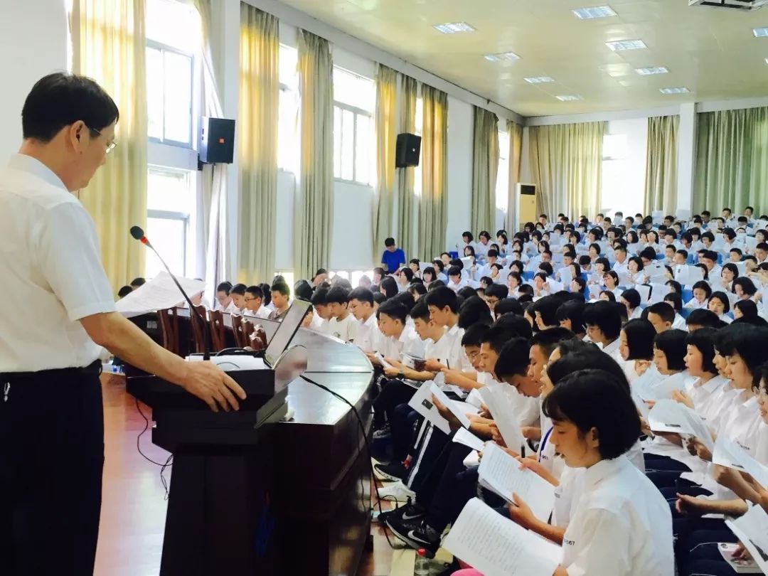 台州市书生中学军训汇报表演暨国防教育闭营仪式圆满结束