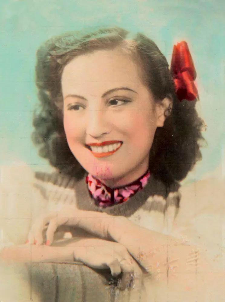 她是电影皇后,他是话剧皇帝,这对有情人为何在同一年相继去世?_周璇