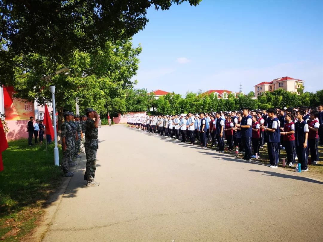 实践育人绿色军营百炼成钢静待花开记上海市桃浦中学2019年高一新生