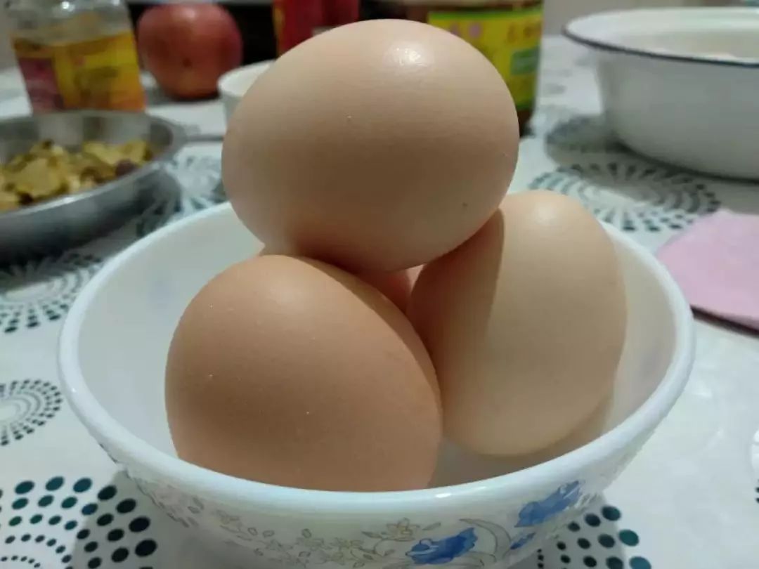 早上吃几个鸡蛋好 来自搜狐网