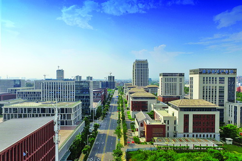 "昨天,记者从翔安区政府新闻发布会上获悉,今年上半年,翔安区主要商贸